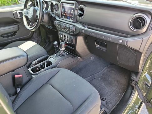 Used 2022 Jeep Wrangler Unlimited Sport AWD/4WD image 13
