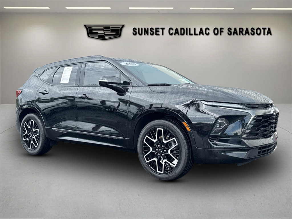 Used 2023 Chevrolet Blazer RS w/ Driver Confidence II Package FWD image 1