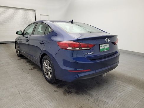Used 2017 Hyundai Elantra SE FWD image 5