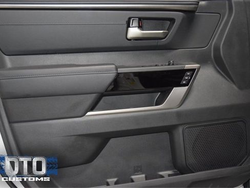 Used 2024 Toyota Tundra Limited image 42