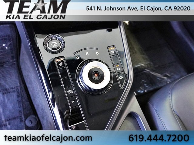 Certified 2025 Kia Niro EX FWD image 33