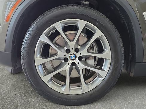 Used 2025 BMW X5 xDrive40i w/ Premium Package AWD/4WD image 33