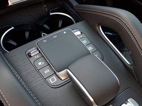 New 2026 Mercedes-Benz GLE 53 AMG 4MATIC image 17
