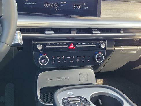 New 2026 Hyundai Ioniq 9 Limited image 11