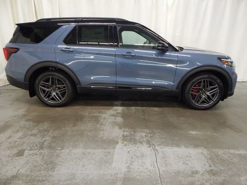 New 2025 Ford Explorer ST image 2