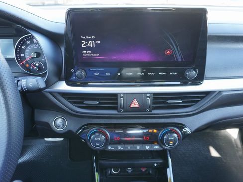 Used 2024 Kia Forte GT w/ GT2 Package image 9