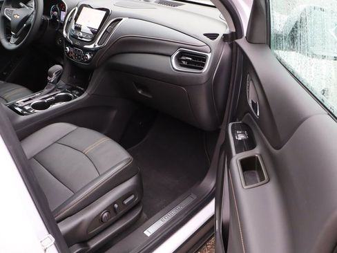 Used 2024 Chevrolet Equinox Premier image 47