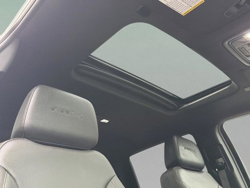 Used 2025 GMC Sierra 2500 AT4 image 30