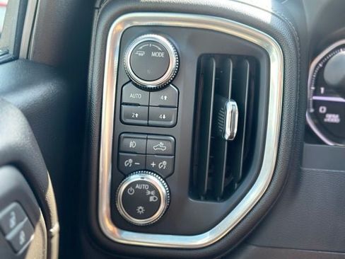 Used 2022 GMC Sierra 1500 Elevation w/ X31 Off-Road Package AWD/4WD image 14