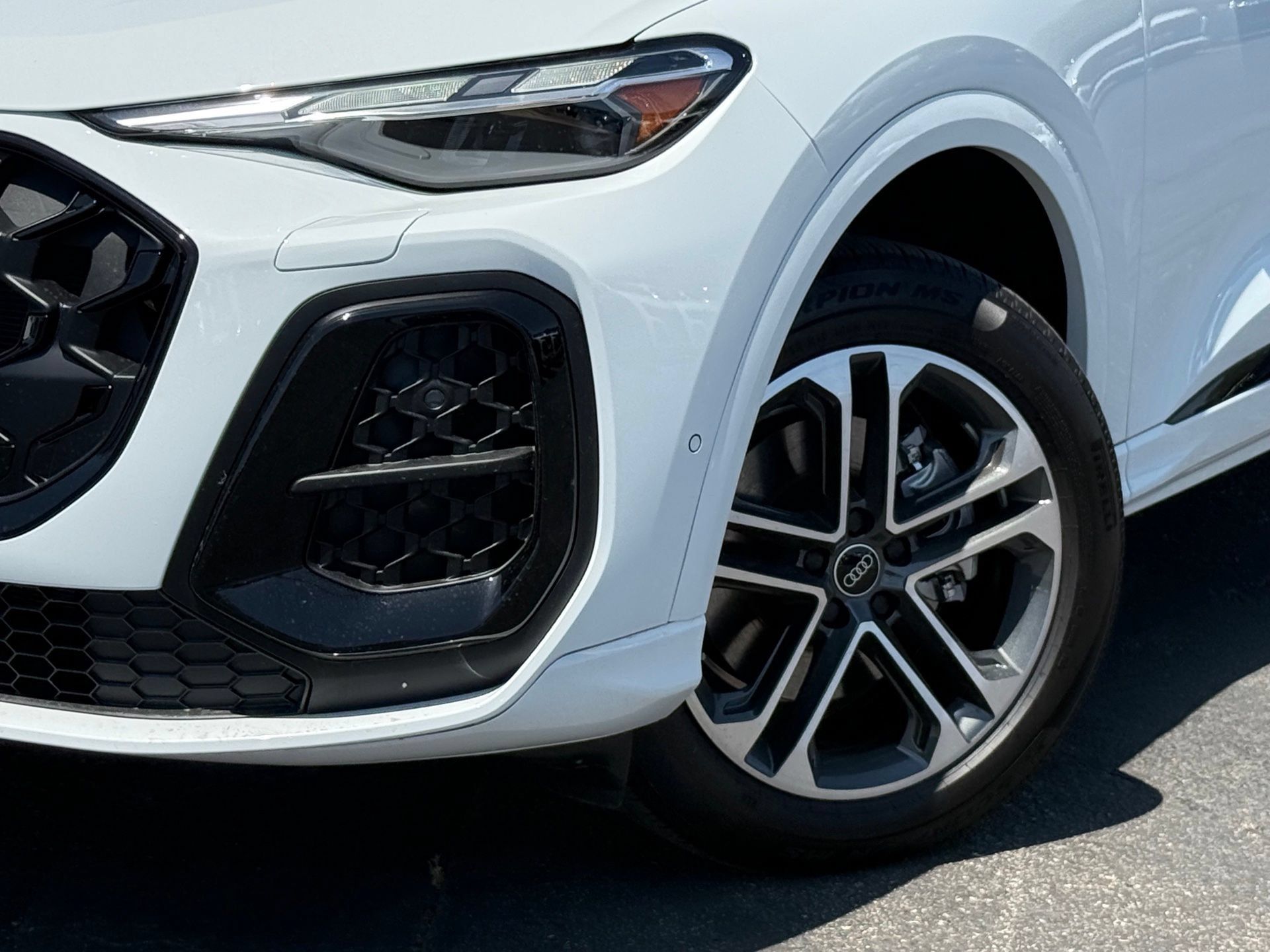 New 2026 Audi Q5 2.0T AWD/4WD image 3