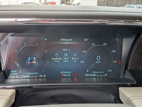 Used 2023 Lincoln Navigator Reserve image 18