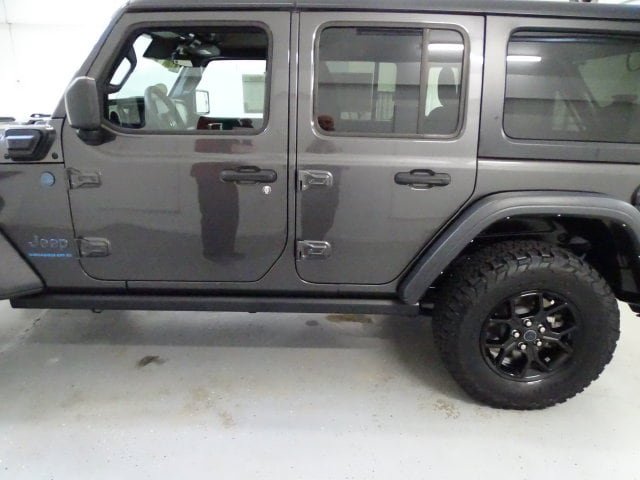 Certified 2024 Jeep Wrangler Unlimited AWD/4WD image 17