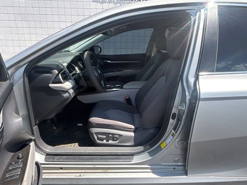 Used 2021 Toyota Camry LE FWD image 3