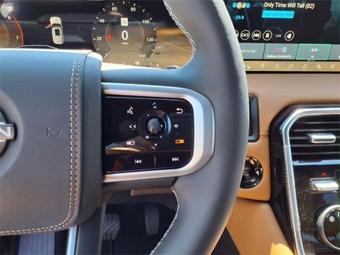 New 2025 Nissan Armada Platinum Reserve image 25