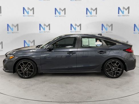 Used 2024 Honda Civic Sport Touring image 2