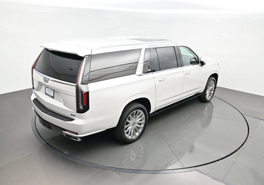 Used 2022 Cadillac Escalade ESV Premium Luxury w/ Performance Package AWD/4WD image 47