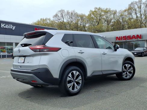 Used 2023 Nissan Rogue SV AWD/4WD image 5