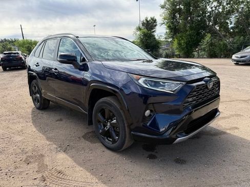 Used 2021 Toyota RAV4 XSE AWD/4WD image 8