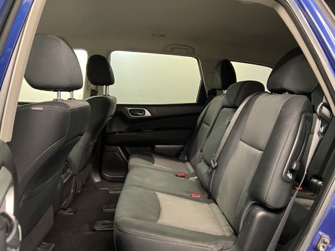 Used 2017 Nissan Pathfinder S AWD/4WD image 31