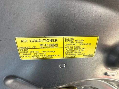 Used 2016 Mitsubishi Lancer ES image 20