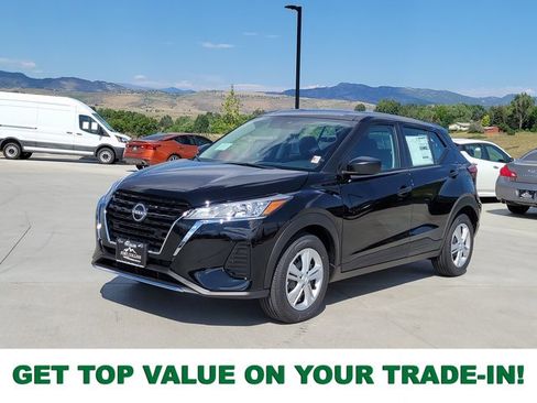 New 2025 Nissan Kicks Play S image 1