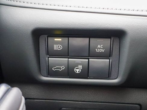 New 2026 Toyota Highlander Limited AWD/4WD image 17