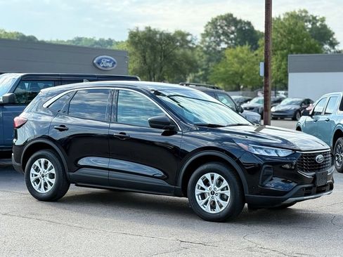 Used 2024 Ford Escape Active AWD/4WD image 22