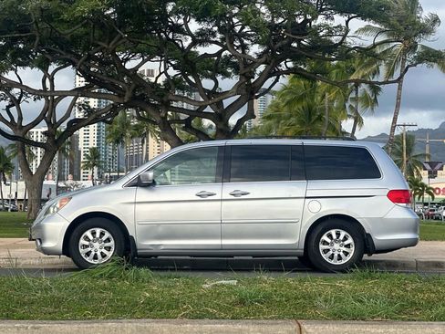 Used 2010 Honda Odyssey EX-L image 2
