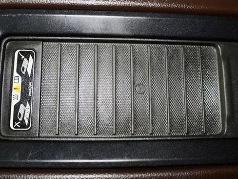 Used 2017 GMC Sierra 1500 SLT w/ SLT Premium Package image 23