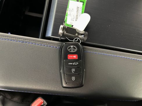 New 2025 Toyota Tundra Platinum AWD/4WD image 27