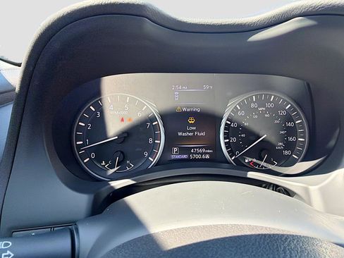 Used 2019 INFINITI Q50 Luxe w/ Essential Package (3.0T Luxe) image 38