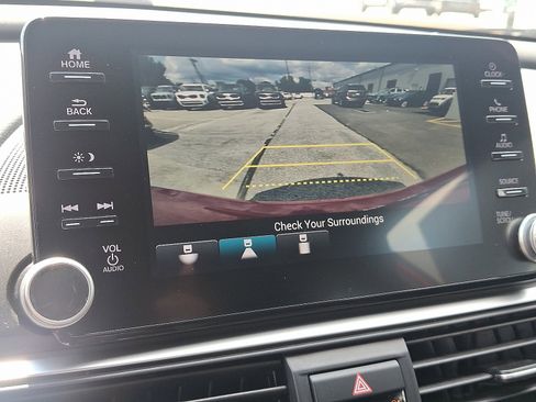 Used 2018 Honda Accord Sport image 18