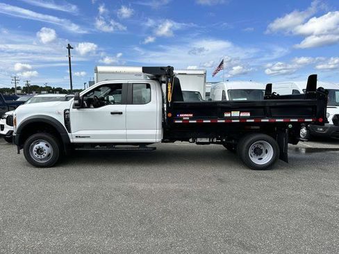 New 2025 Ford F550 4x4 SuperCab Super Duty image 2