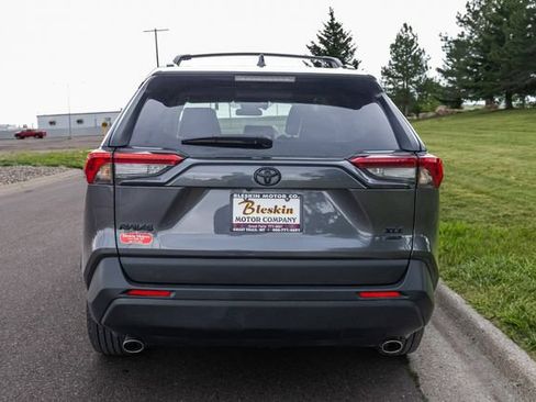 Used 2023 Toyota RAV4 XLE Premium AWD/4WD image 5