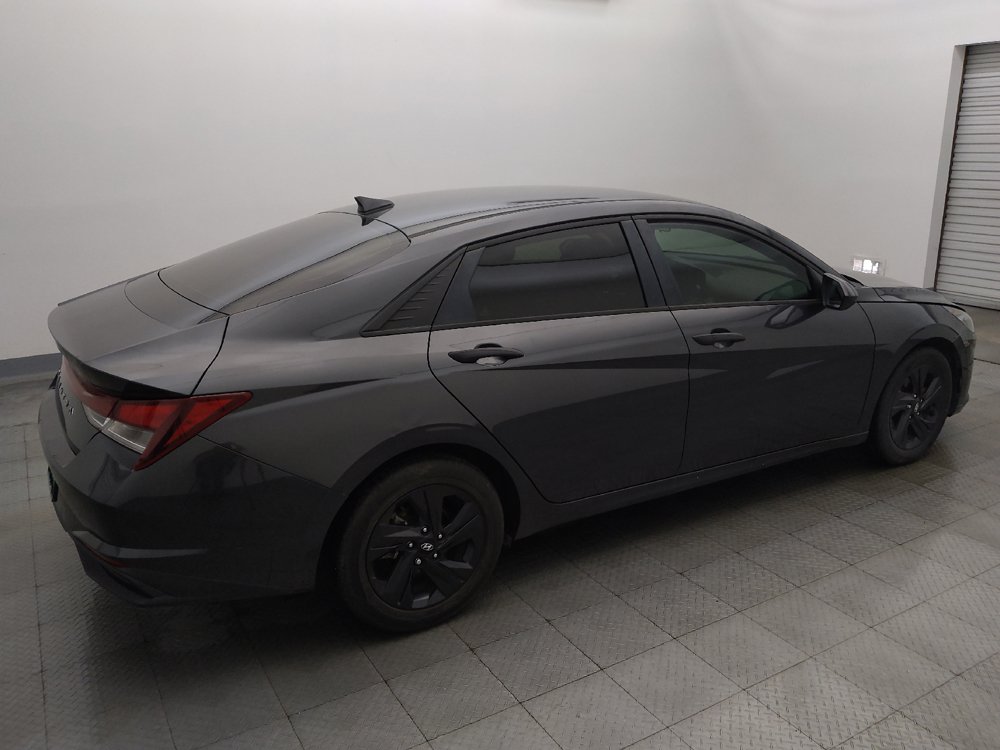 Used 2021 Hyundai Elantra SEL w/ Convenience Package FWD image 10