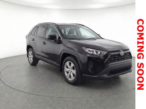 Used 2019 Toyota RAV4 LE w/ All Weather Liner Package image 3