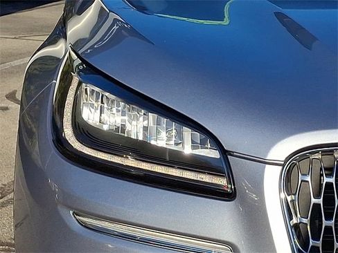 Used 2022 Lincoln Corsair AWD w/ Equipment Group 101A image 10
