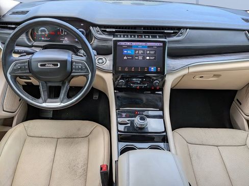 Used 2021 Jeep Grand Cherokee L Limited w/ Luxury Tech Group II image 15