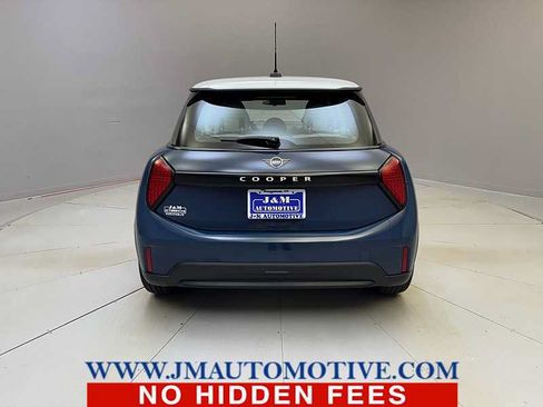 Used 2025 MINI Cooper 2-Door Hardtop FWD image 4