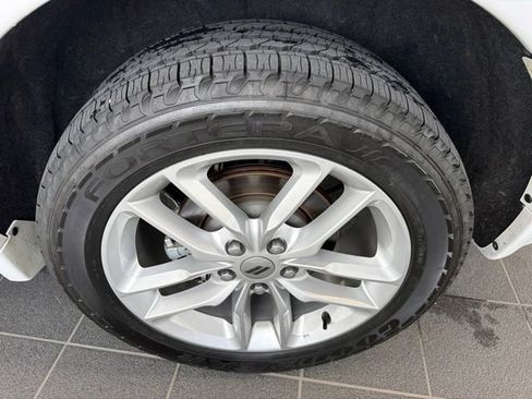 Used 2024 Dodge Durango GT AWD/4WD image 6