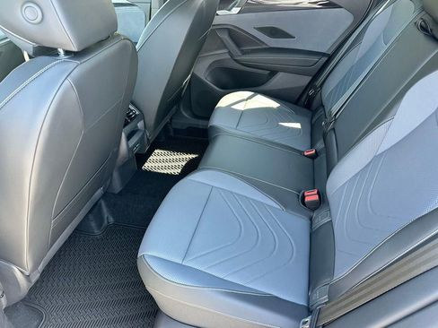 New 2026 Volkswagen Tiguan SE R-Line FWD image 7