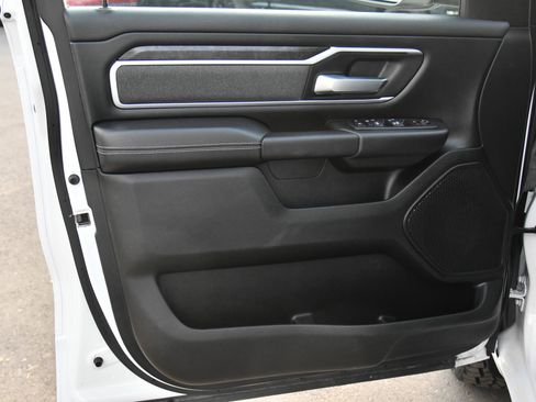Used 2022 RAM 1500 Big Horn AWD/4WD image 16
