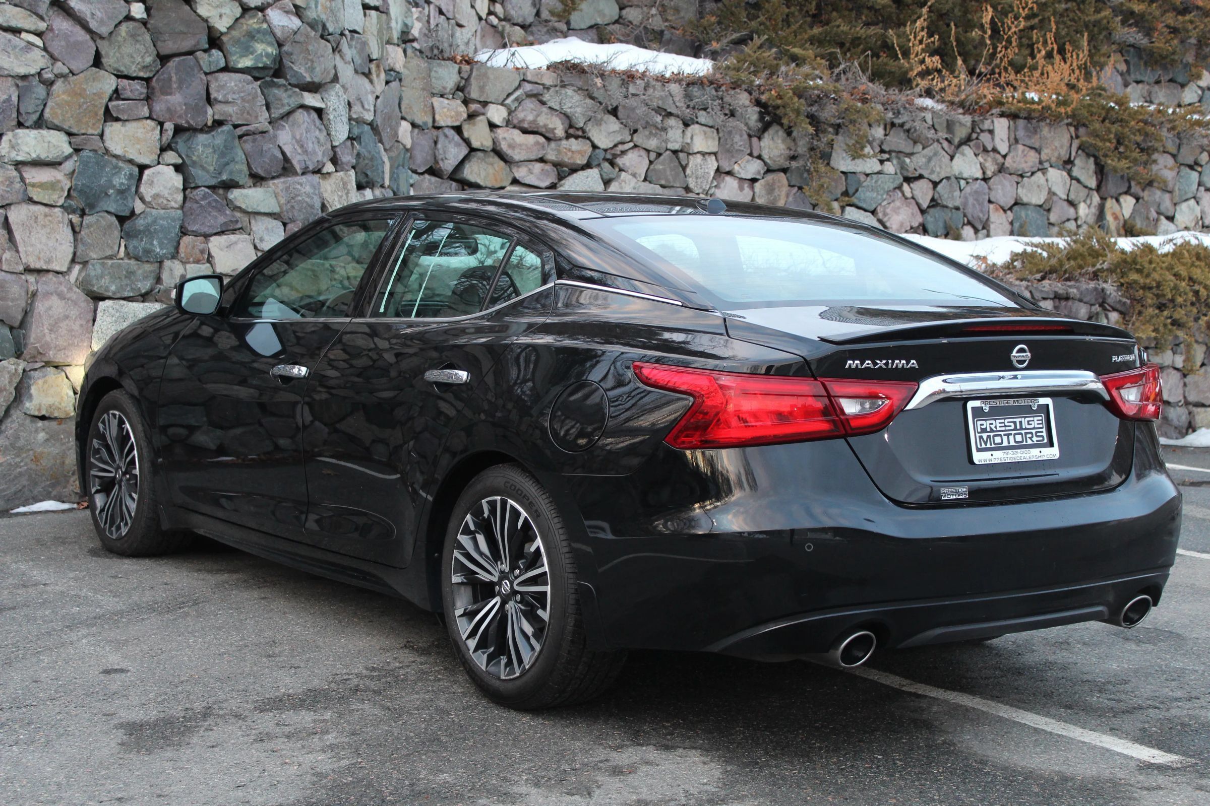 Used 2017 Nissan Maxima Platinum w/ Medallion Package FWD image 7