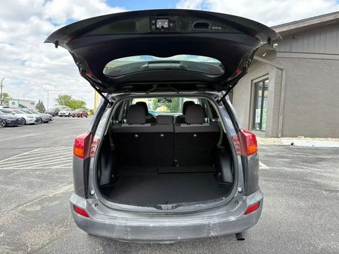 Used 2013 Toyota RAV4 LE AWD/4WD image 10