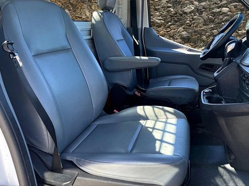 Used 2019 Ford Transit 250 Base image 5