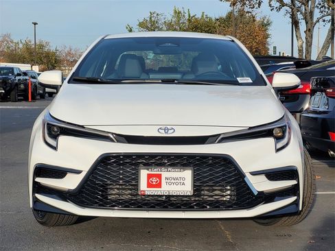 New 2026 Toyota Corolla SE image 2