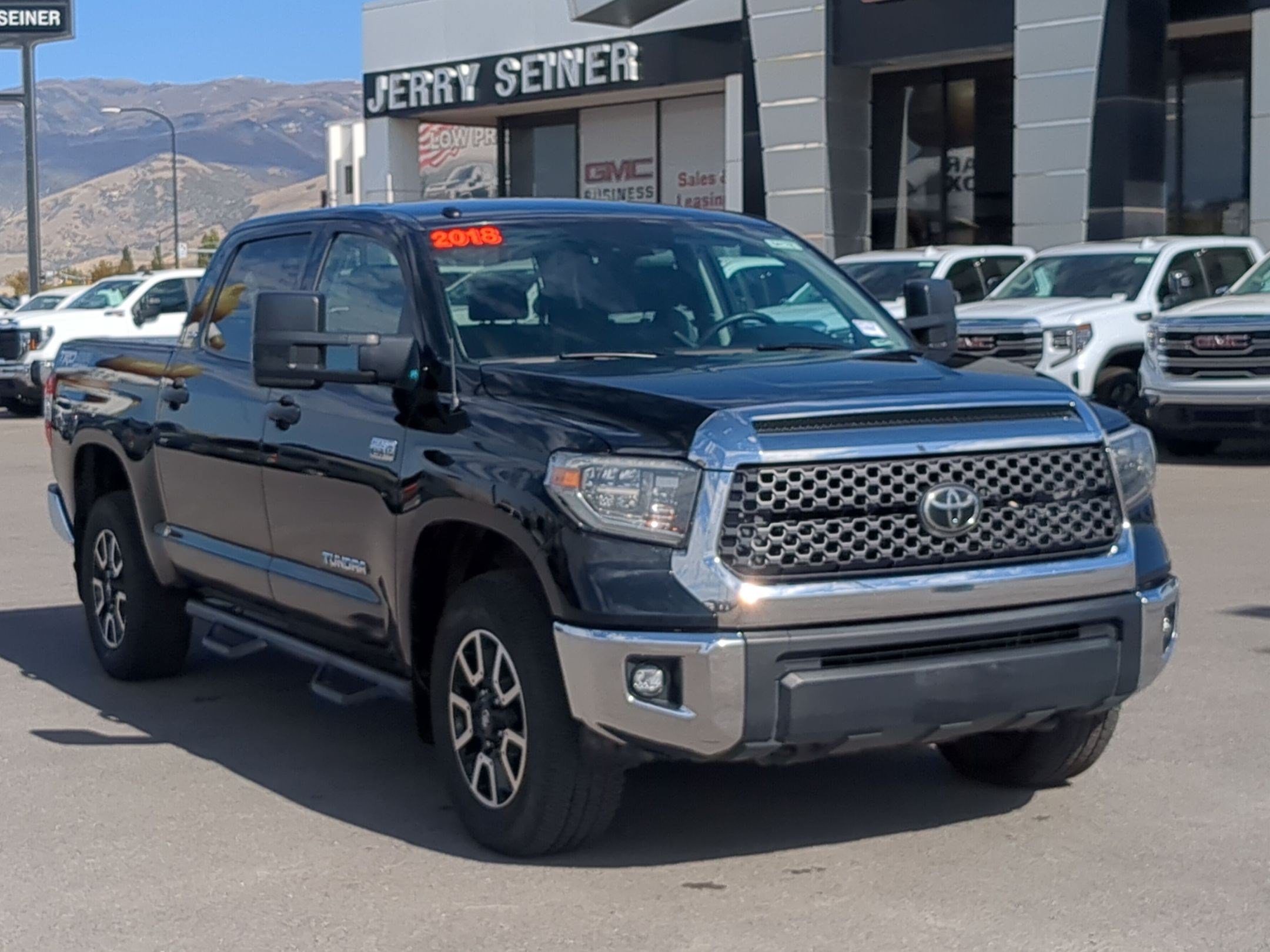 Used 2018 Toyota Tundra SR5 w/ TRD Off Road Package AWD/4WD image 8