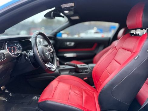 Used 2022 Ford Mustang GT Premium w/ Equipment Group 401A image 11