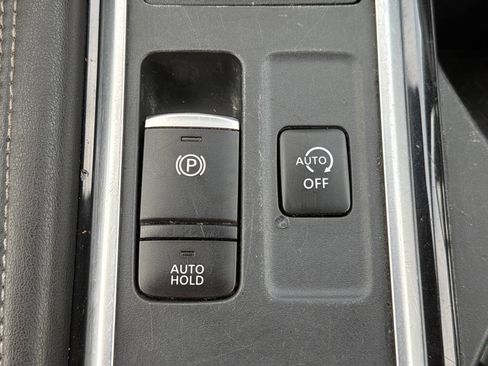 Used 2025 Nissan Pathfinder Platinum w/ Cargo Package AWD/4WD image 8
