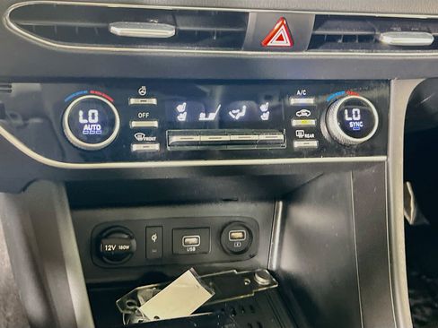 Used 2023 Hyundai Sonata Limited FWD image 16
